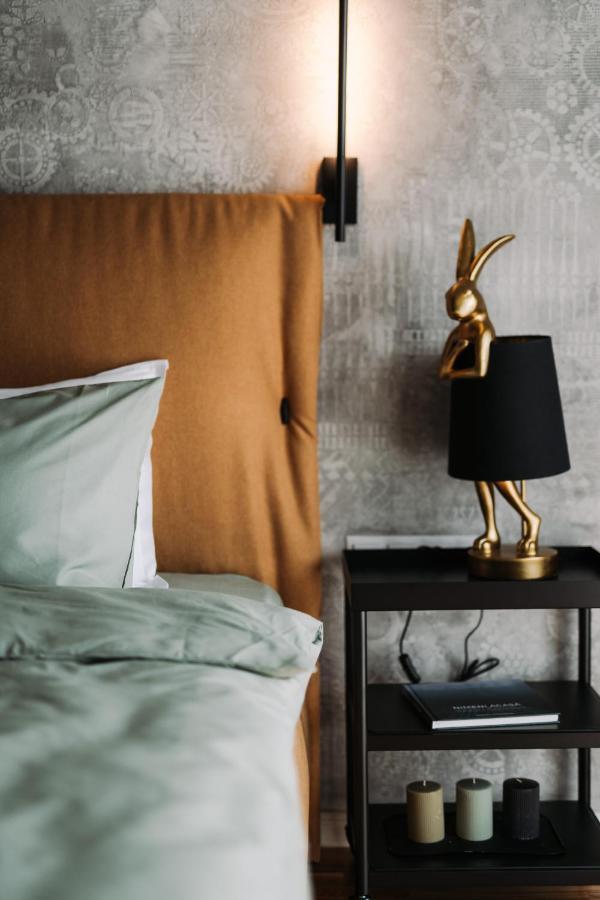 Quiboo Cosmopolit Apartment Brasov Ngoại thất bức ảnh